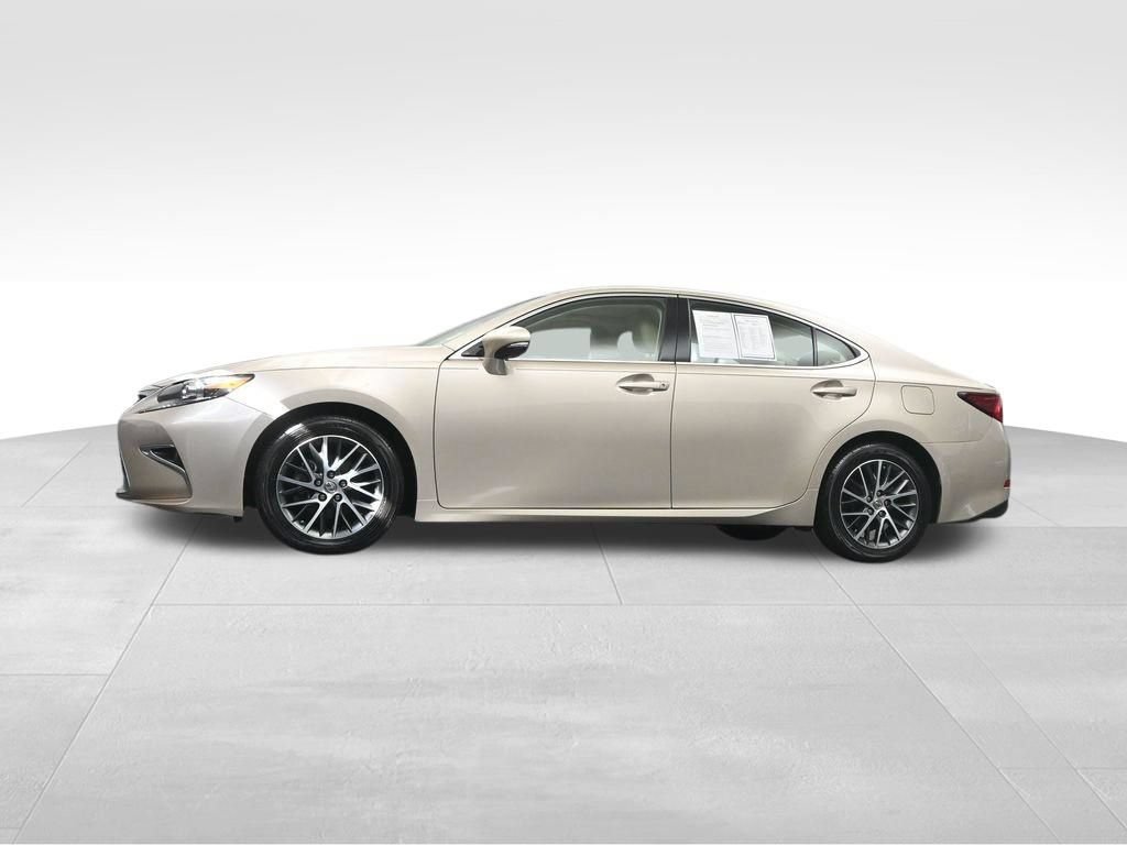 Used 2018 Lexus ES 350 w/ Luxury Package w/Wood Trim FWD image 26