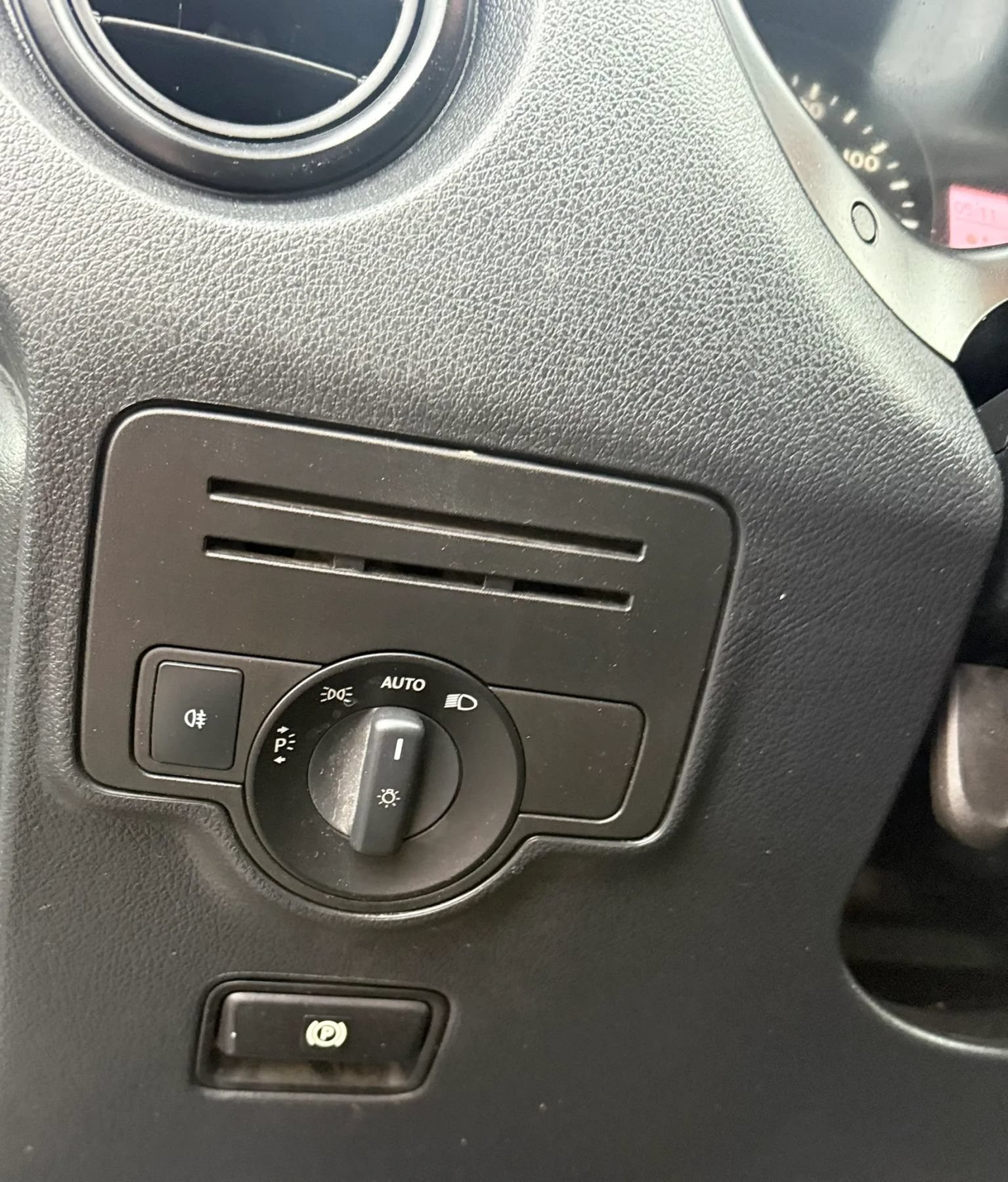Used 2017 Mercedes-Benz Metris image 16