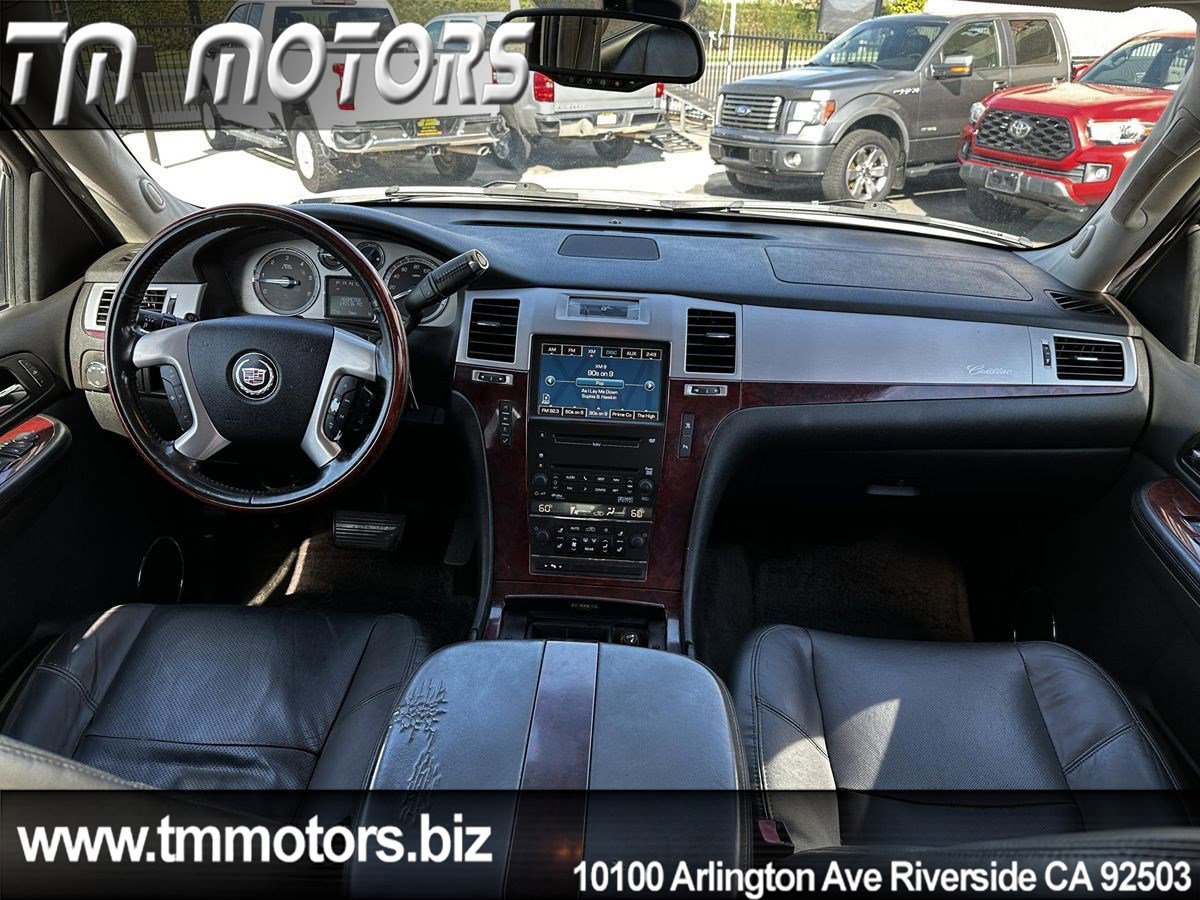 Used 2009 Cadillac Escalade 2WD image 7