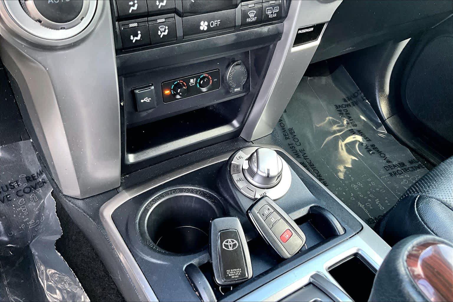 Used 2023 Toyota 4Runner Limited AWD/4WD image 15