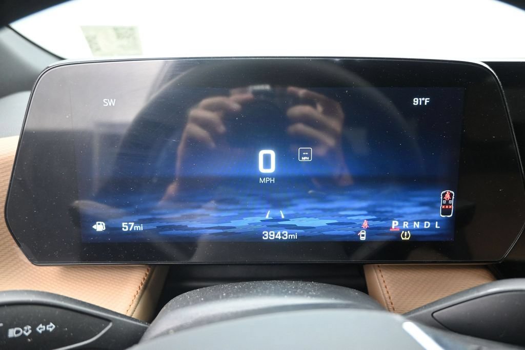 Used 2025 Chevrolet Equinox ACTIV w/ Safety and Technology Package FWD image 13