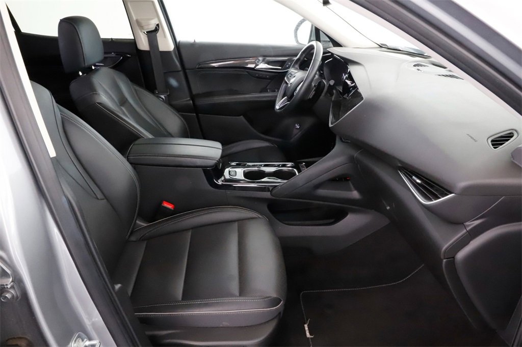 Used 2023 Buick Envision Essence image 31