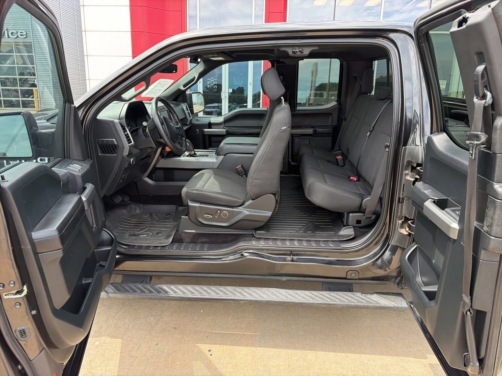 Used 2015 Ford F150 XLT w/ Equipment Group 302A Luxury RWD image 16