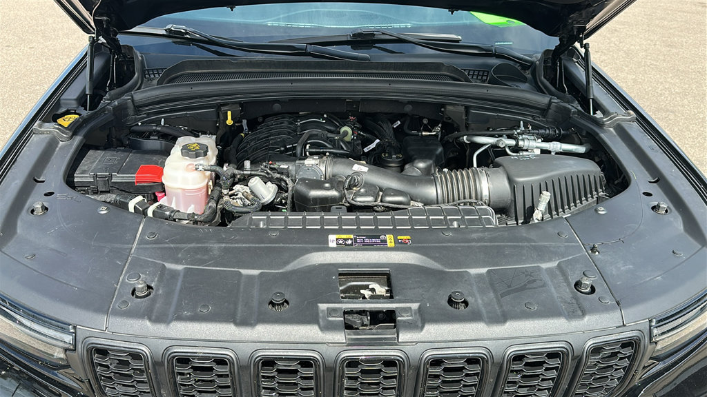 Used 2022 Jeep Grand Cherokee L Laredo AWD/4WD image 31