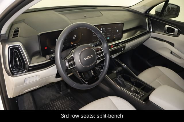 Used 2025 Kia Sorento S FWD image 24