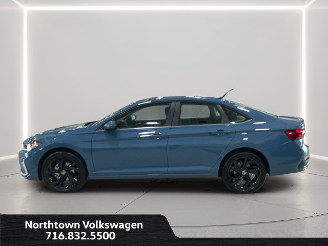 New 2027 Volkswagen Jetta SE FWD image 2