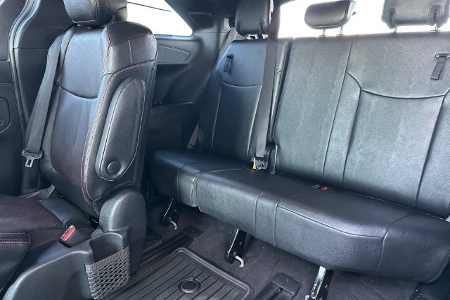 Certified 2025 Toyota Sienna XSE w/ XSE Premium Package AWD/4WD image 15