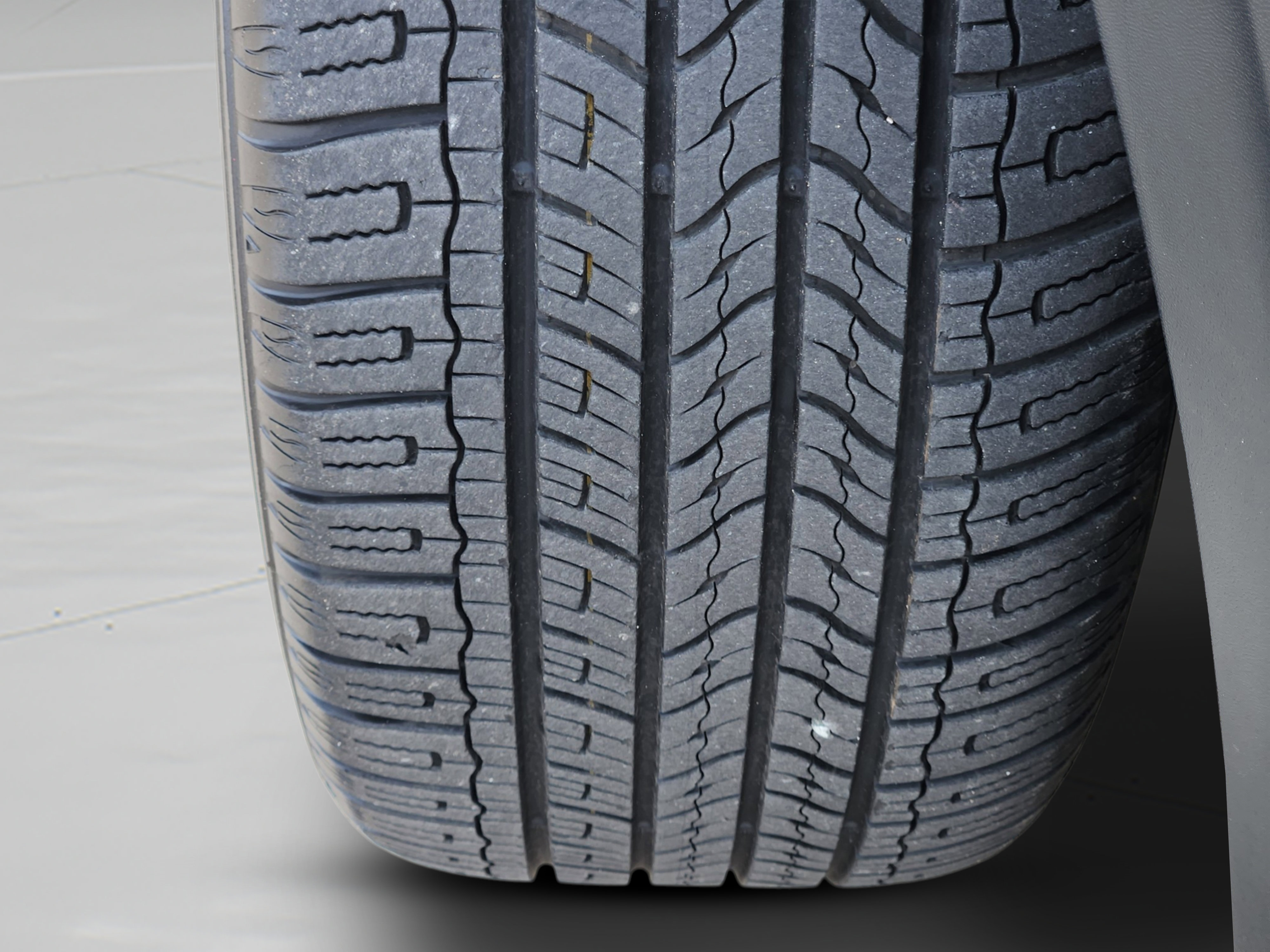 Used 2023 Volkswagen Atlas SEL R-Line image 42