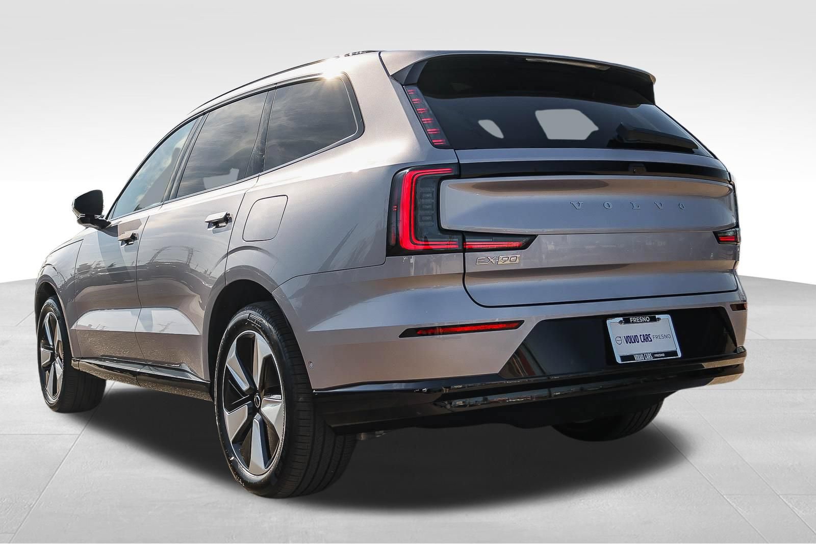 New 2026 Volvo EX90 Plus RWD image 7