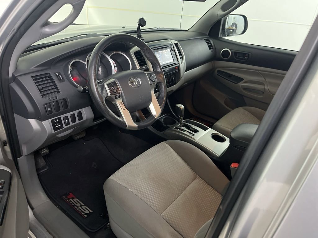 Used 2015 Toyota Tacoma PreRunner w/ SR5 Package RWD image 25