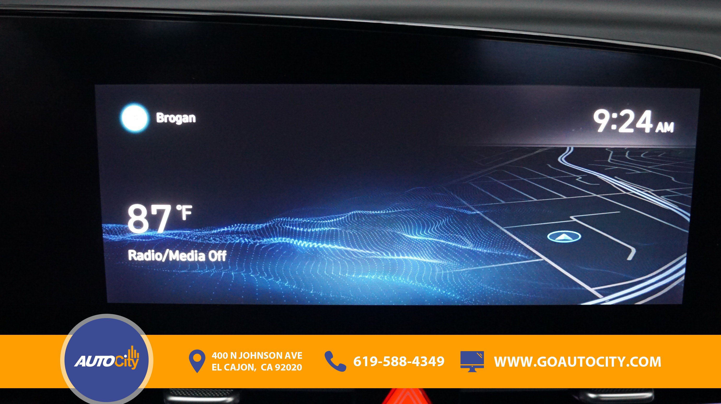 Used 2021 Hyundai Elantra Limited FWD image 3