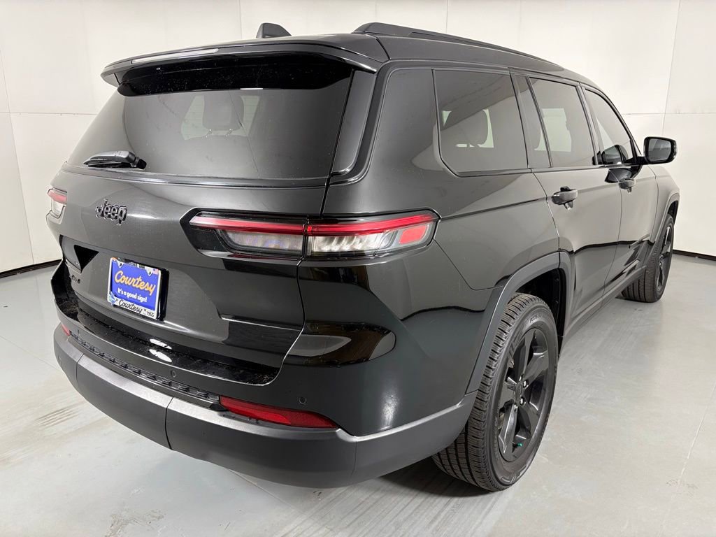 Used 2023 Jeep Grand Cherokee L Laredo AWD/4WD image 8