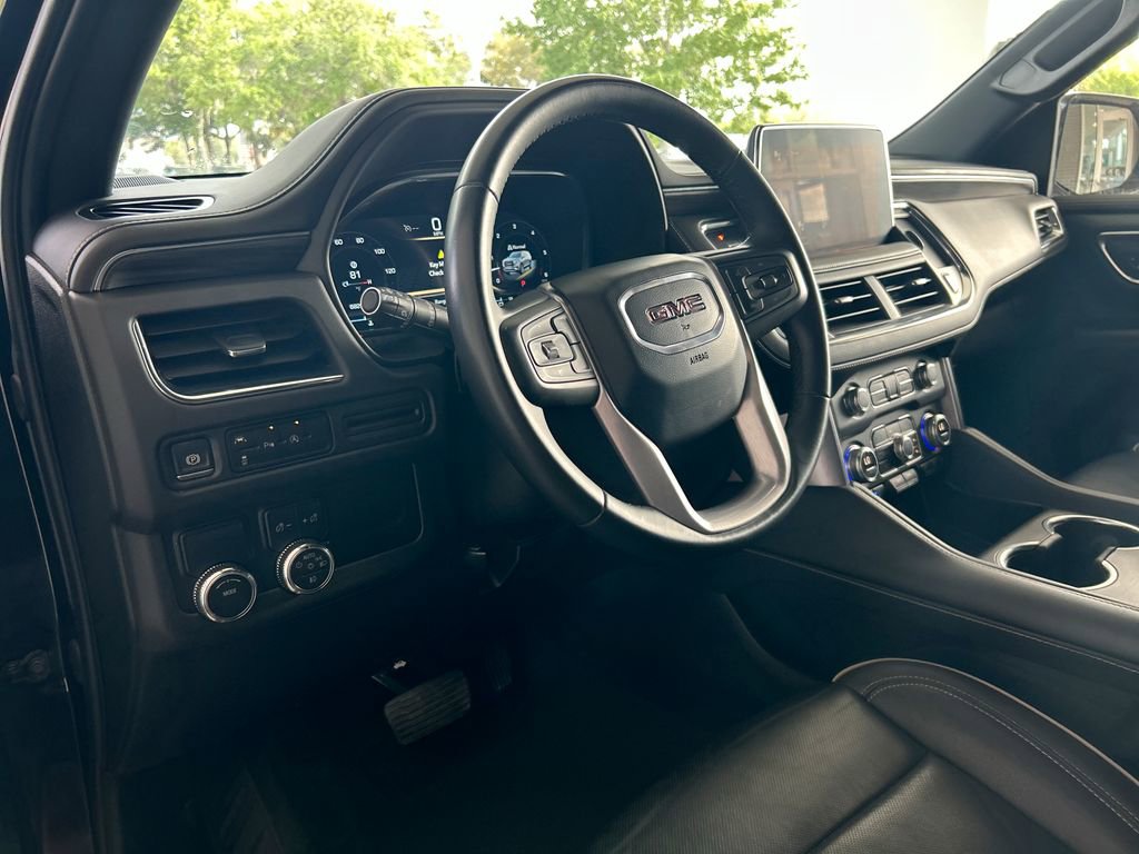 Used 2024 GMC Yukon SLT RWD image 15