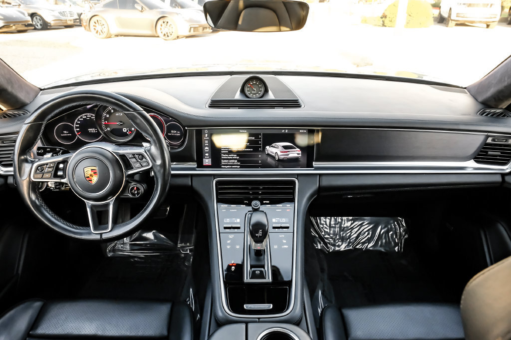 Used 2019 Porsche Panamera GTS AWD/4WD image 12