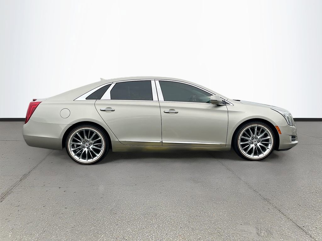 Used 2013 Cadillac XTS Platinum FWD image 8