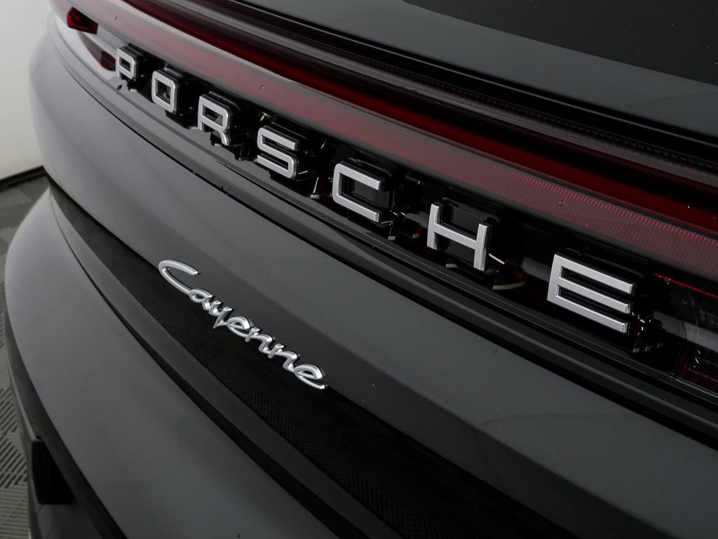 New 2026 Porsche Cayenne image 38