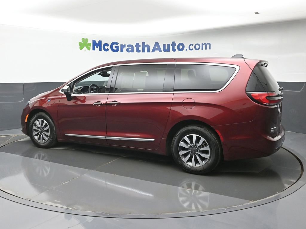 Used 2023 Chrysler Pacifica Limited image 19