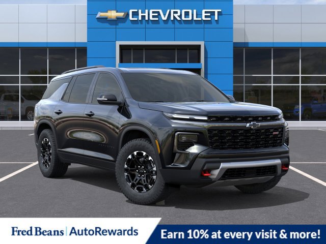 New 2027 Chevrolet Traverse Z71 w/ LPO, Floor Liner Package AWD/4WD image 9