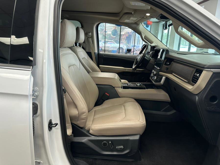 Used 2023 Ford Expedition Max Limited image 44