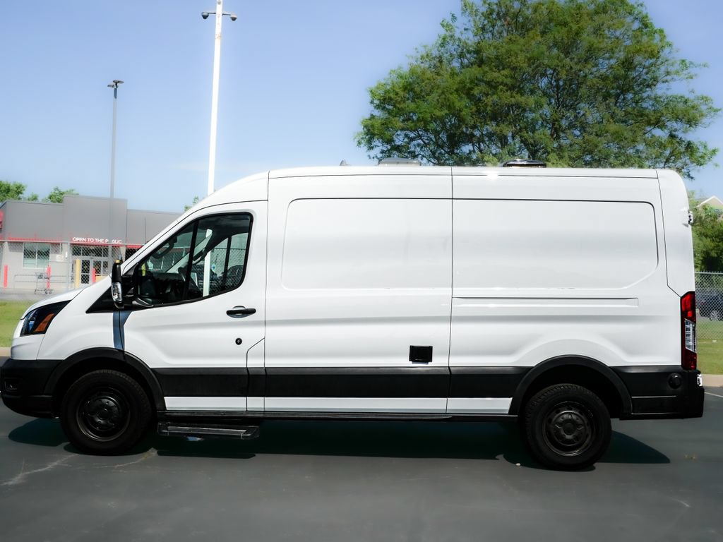 Used 2025 Ford Transit 250 148 Medium Roof RWD image 5