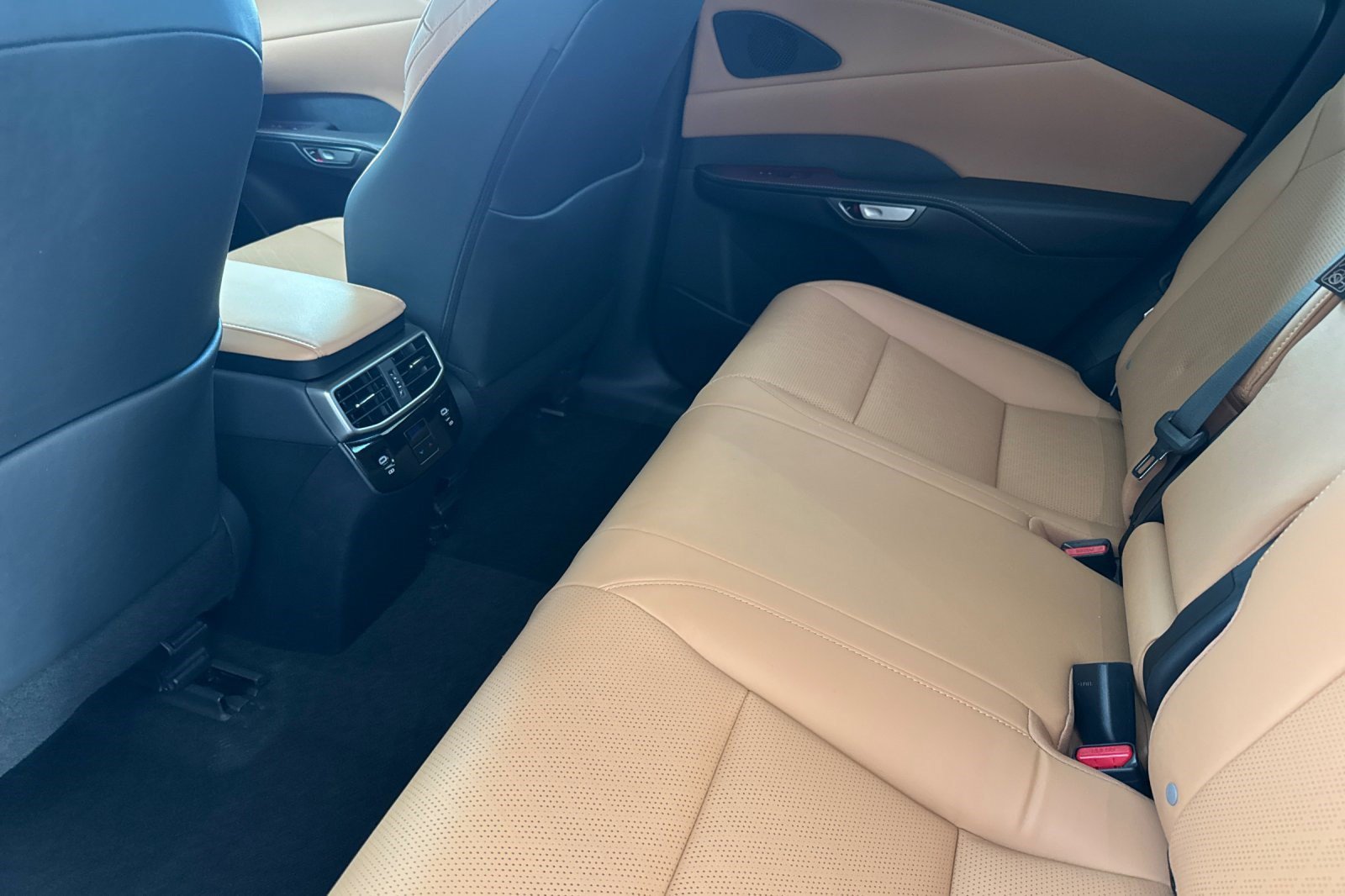 Certified 2026 Lexus RX 350 w/ Convenience Package AWD/4WD image 15