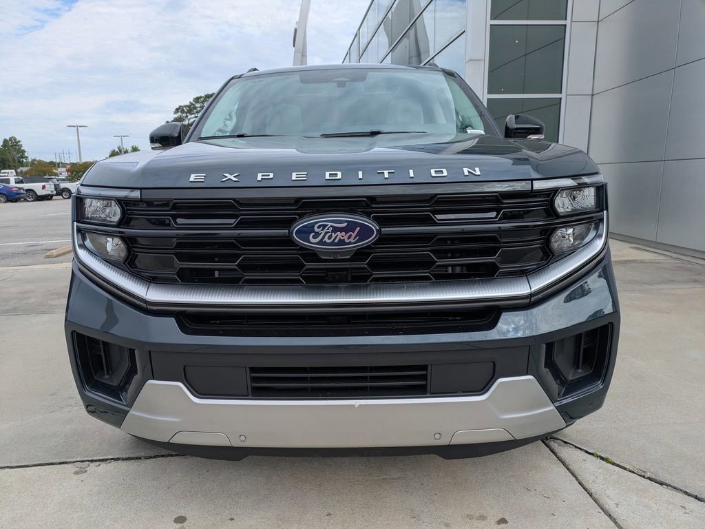 New 2026 Ford Expedition Platinum AWD/4WD image 8