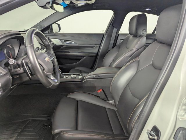 Used 2022 Cadillac CT4 V image 13