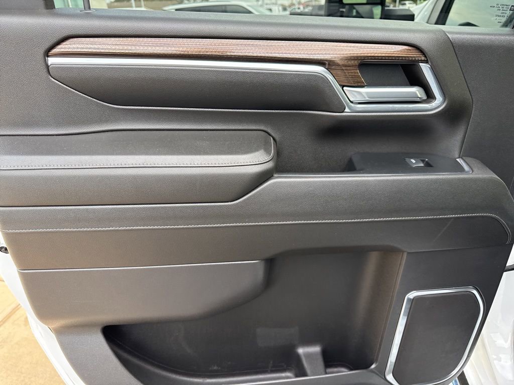 Used 2024 Chevrolet Silverado 2500 LT image 19