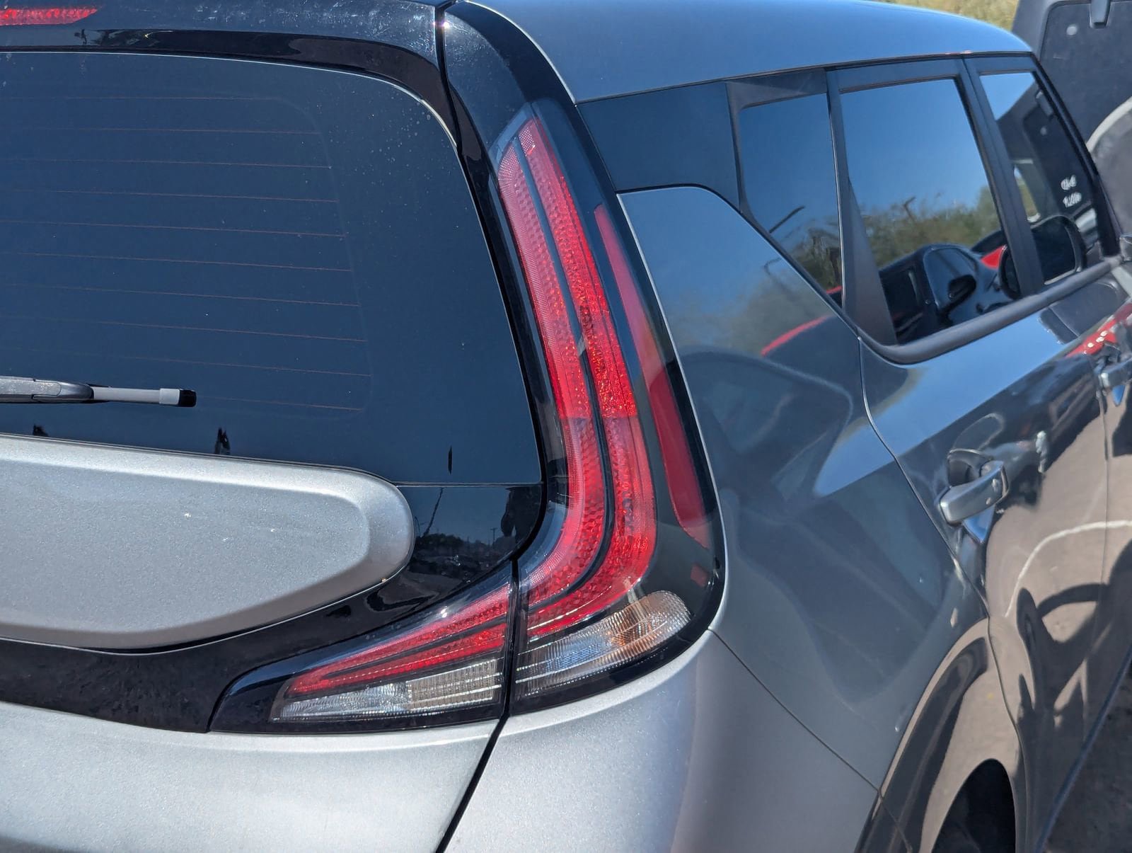Used 2023 Kia Soul LX FWD image 6
