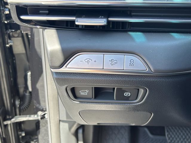 Used 2025 Genesis GV80 2.5T Select image 31