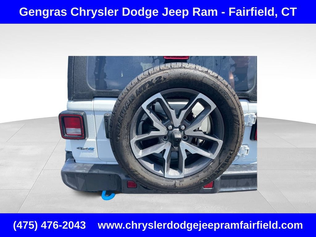 Used 2024 Jeep Wrangler Unlimited w/ Convenience Group AWD/4WD image 11