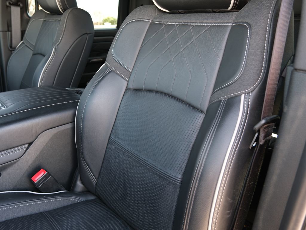 Used 2025 RAM 3500 Limited image 25