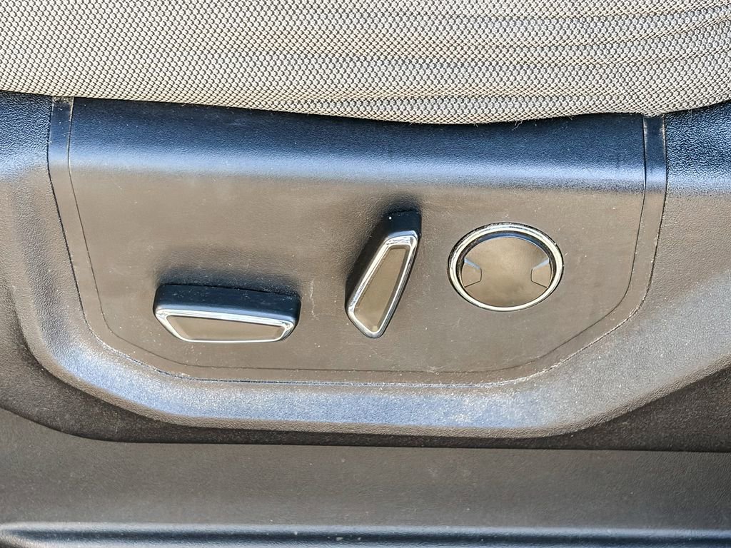 Used 2015 Ford F150 XLT w/ Equipment Group 302A Luxury image 48