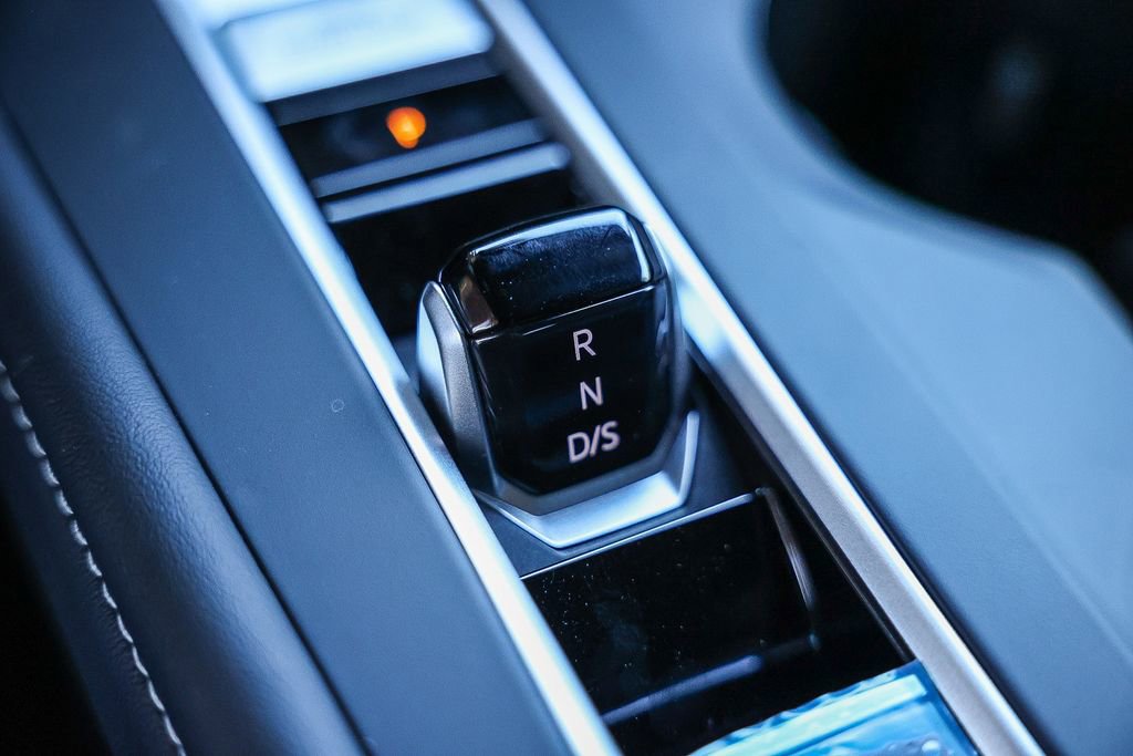 New 2026 Volkswagen Atlas Cross Sport SE image 34