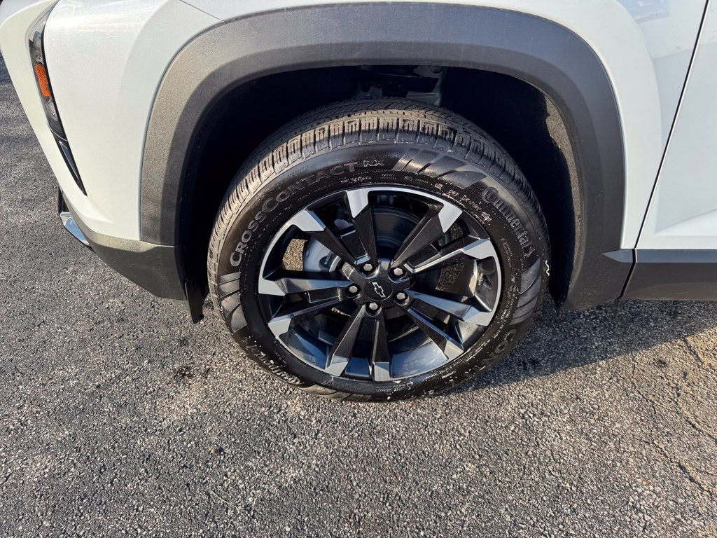 New 2027 Chevrolet Equinox RS w/ Safety and Technology Package AWD/4WD image 28