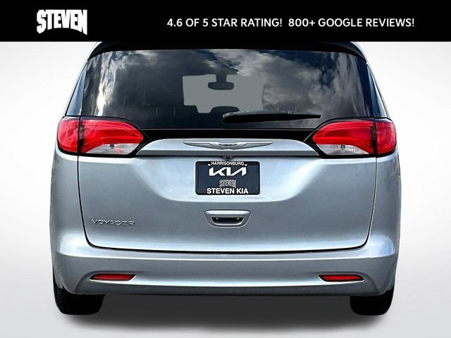 Used 2021 Chrysler Voyager Lxi FWD image 5