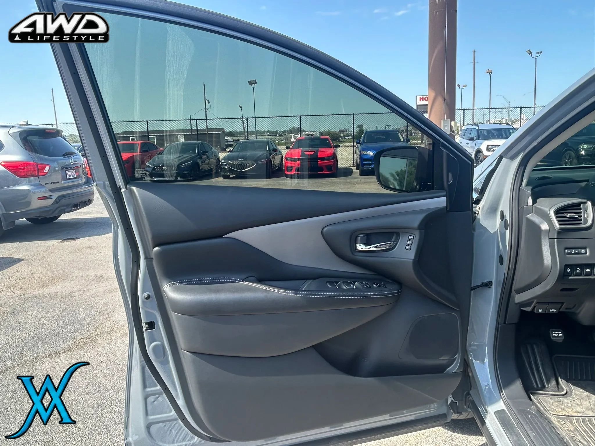 Used 2024 Nissan Murano SL AWD/4WD image 11