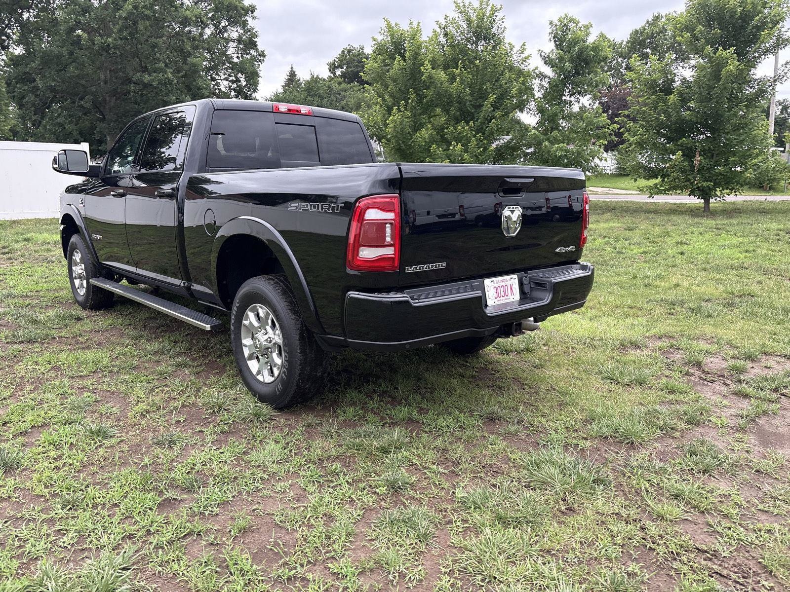 Used 2022 RAM 3500 Laramie AWD/4WD image 7