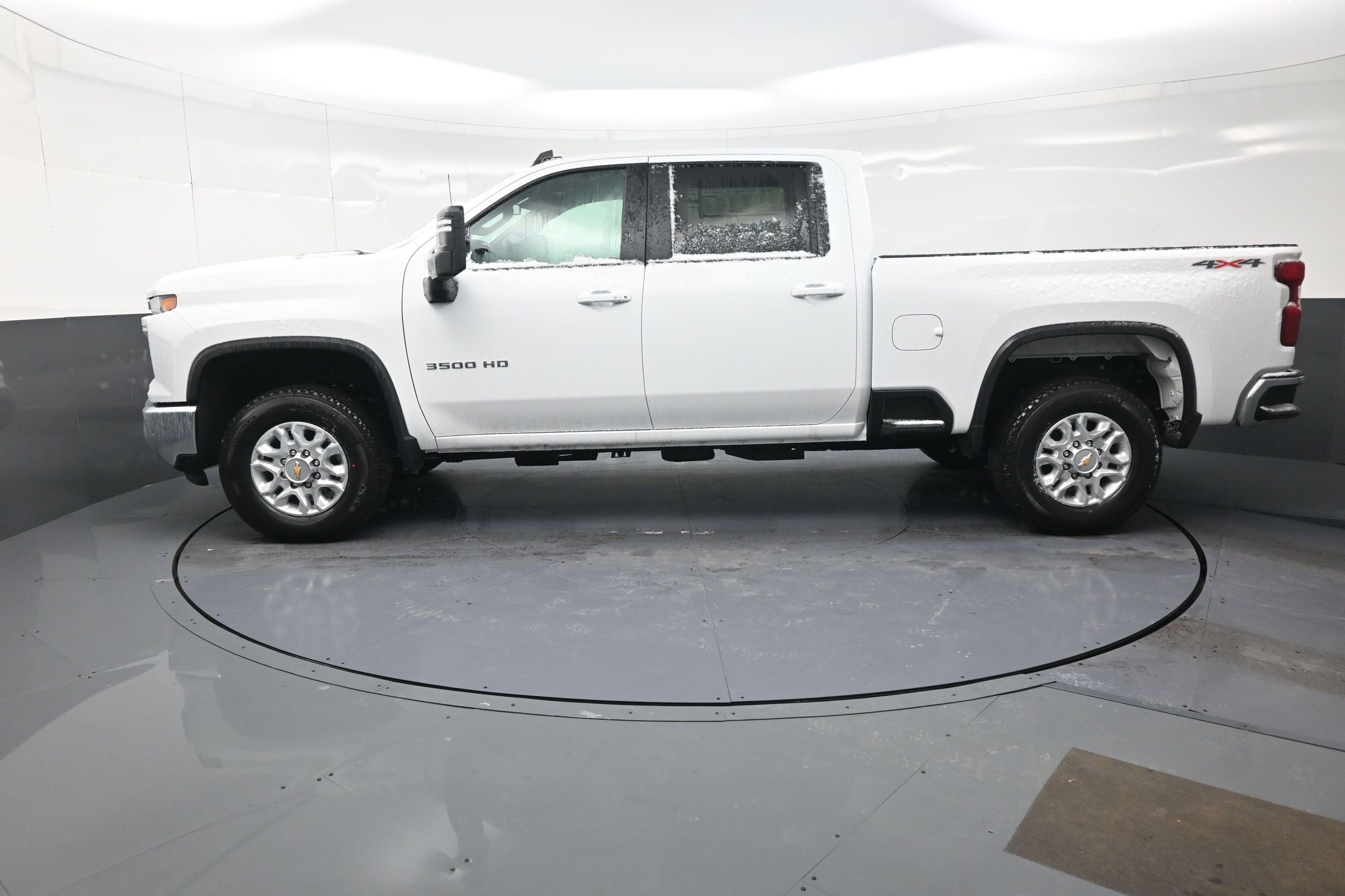 New 2026 Chevrolet Silverado 3500 LT w/ Safety Package AWD/4WD image 6