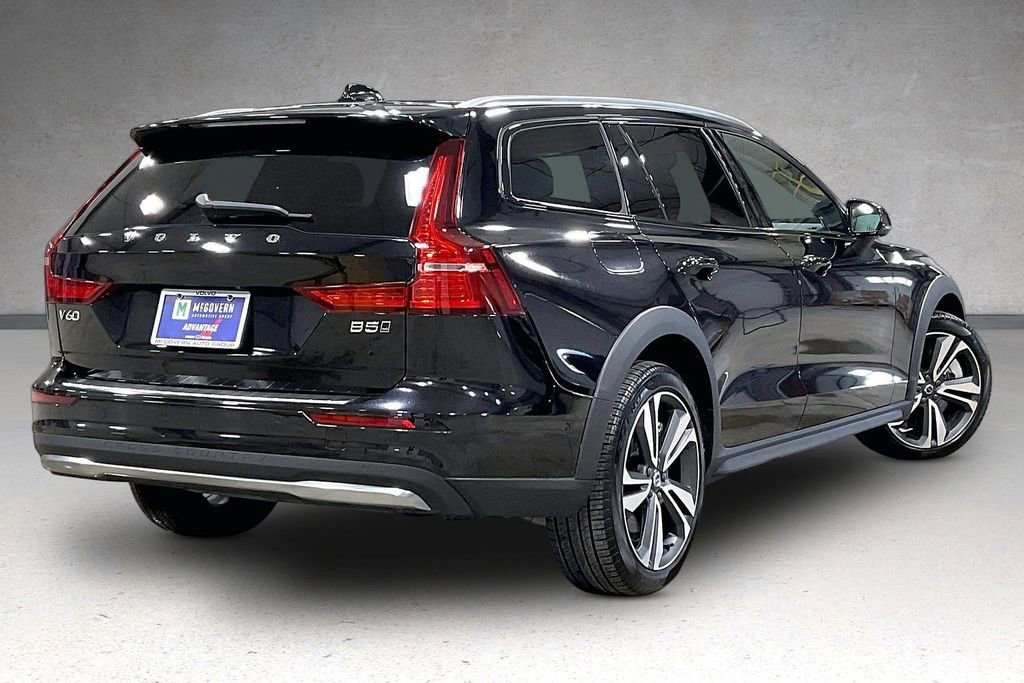 Certified 2024 Volvo V60 B5 Cross Country Plus AWD/4WD image 6