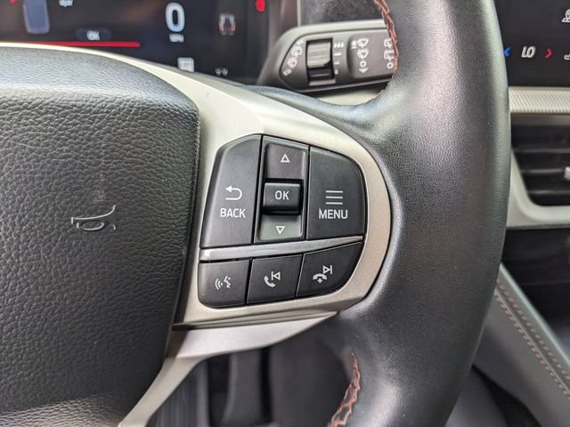 Used 2025 Ford Explorer Active RWD image 33