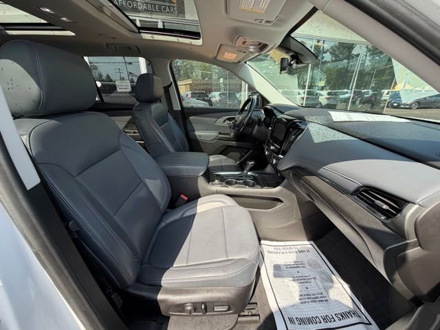 Used 2019 Chevrolet Traverse LT w/ LPO, Blackout Package AWD/4WD image 11