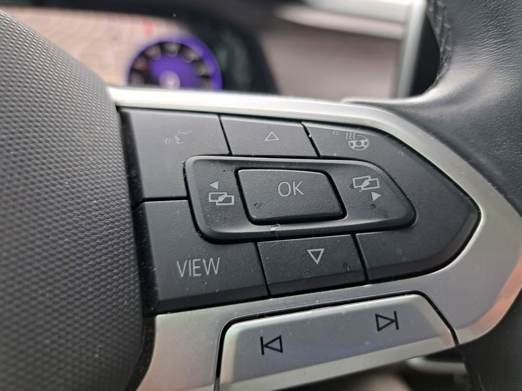 Used 2024 Volkswagen Atlas SEL Premium R-Line image 13