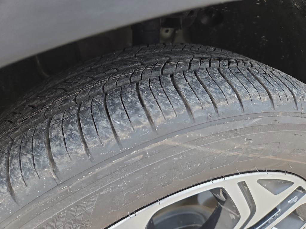 Used 2020 Hyundai Santa Fe SEL image 11