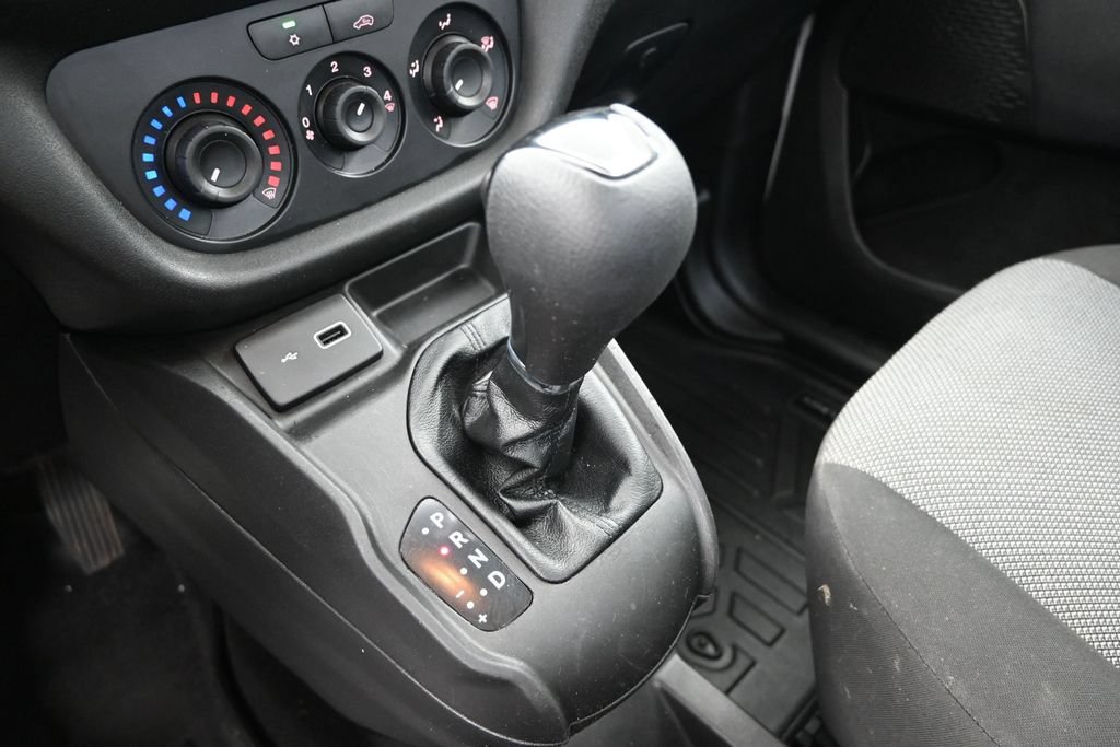 Used 2021 RAM ProMaster City Tradesman FWD image 15