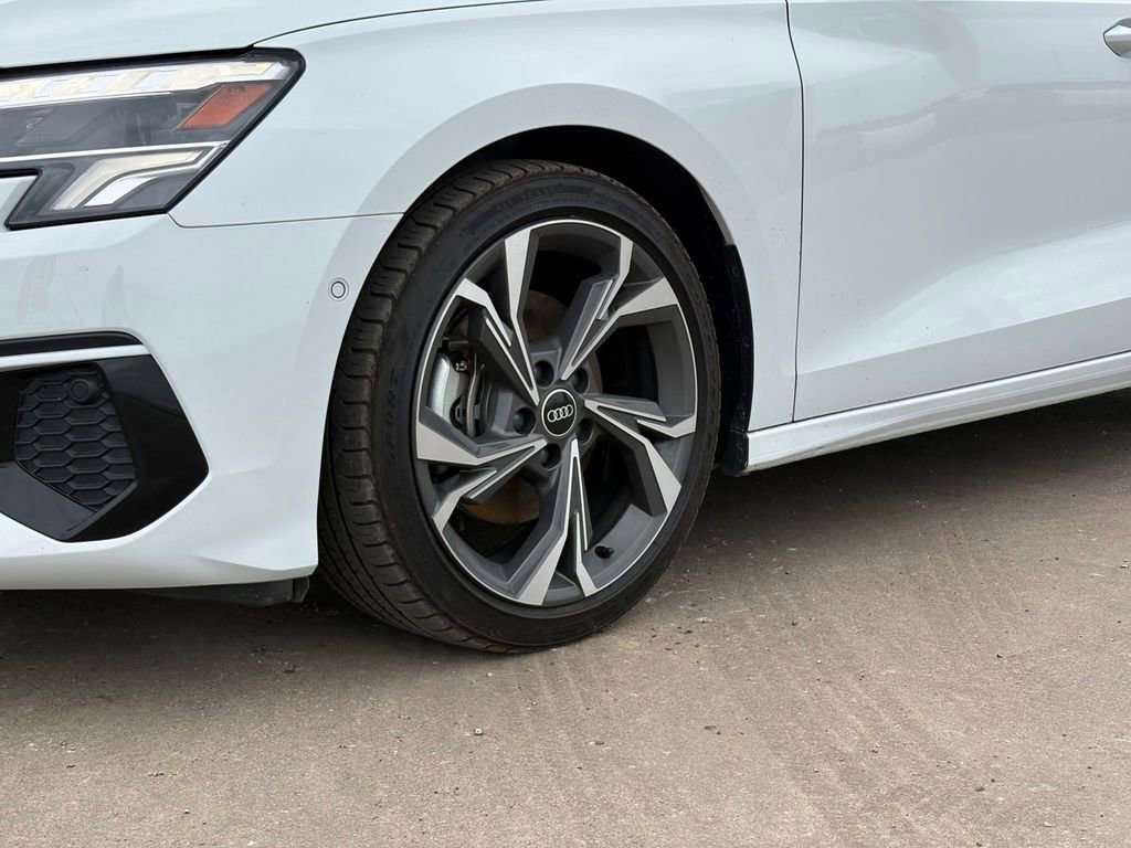 Used 2022 Audi A3 2.0T Premium Plus w/ Premium Plus Package FWD image 9