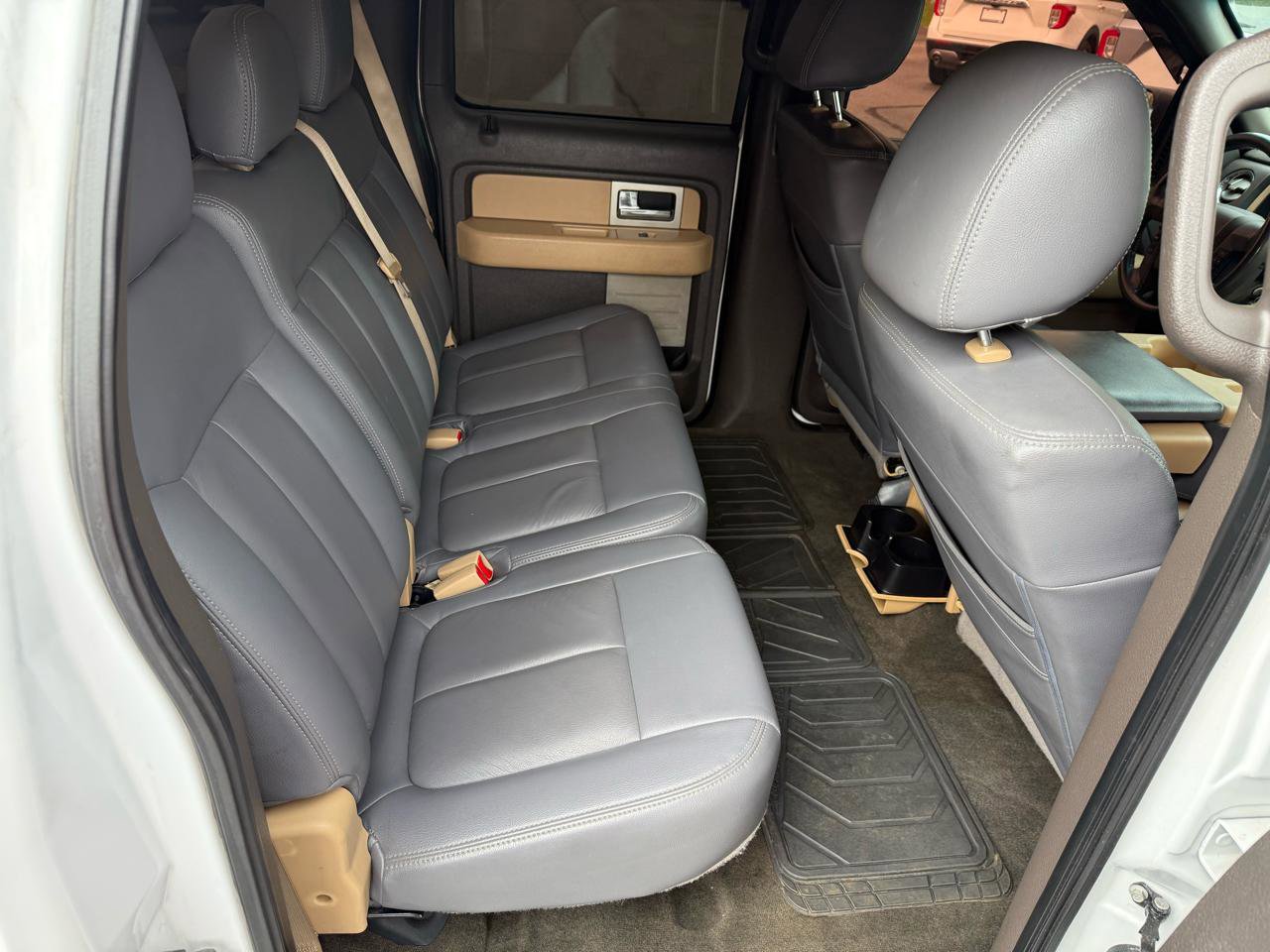 Used 2011 Ford F150 XLT w/ XLT Convenience Pkg image 12