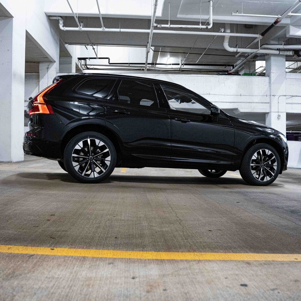 New 2026 Volvo XC60 B5 Plus w/ Protection Package Premier AWD/4WD image 7