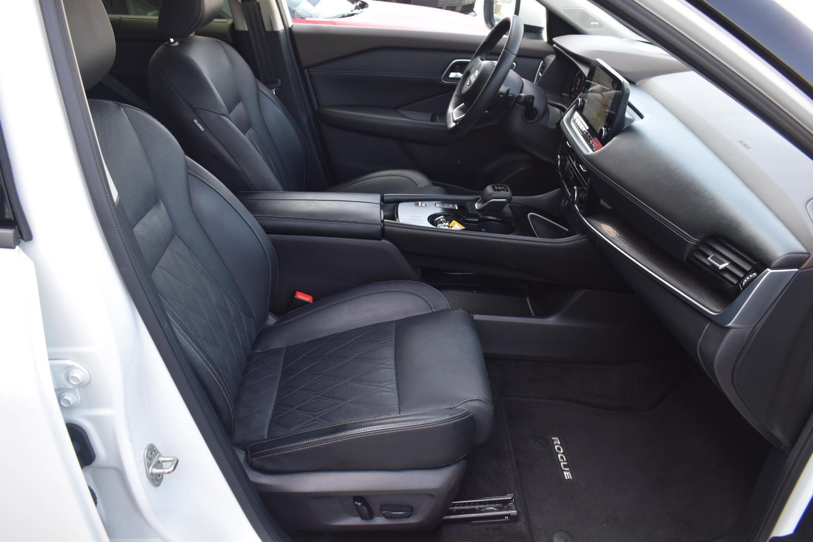 Used 2023 Nissan Rogue Platinum w/ Platinum Premium Package FWD image 72