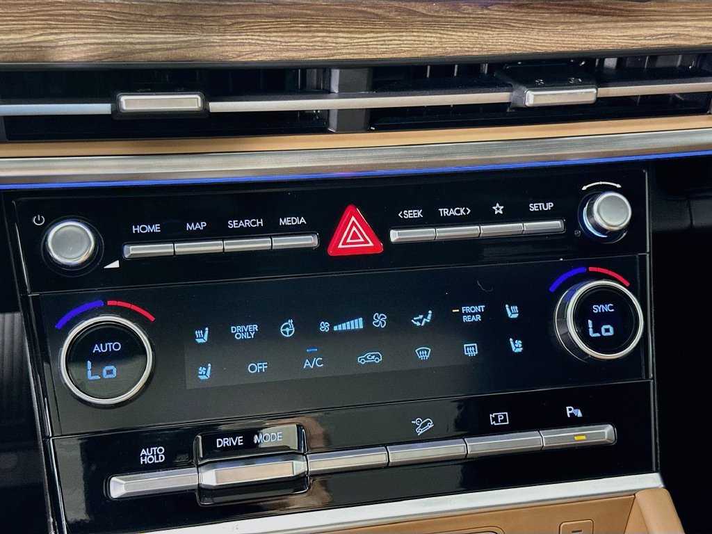 Certified 2026 Hyundai Santa Fe Limited FWD image 16
